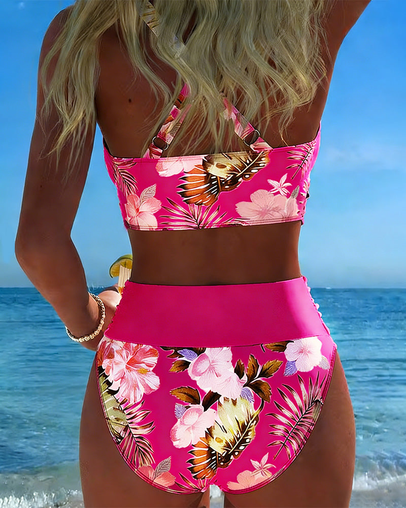Marie | Bikini mit kontrastierendem Blumenmuster und Schlitz