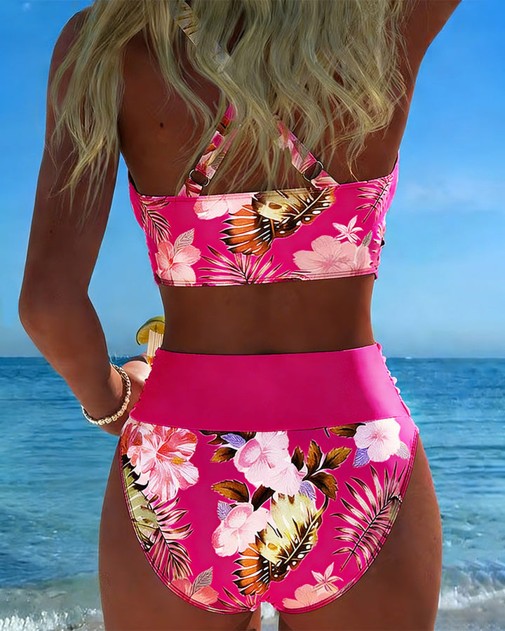 Marie | Bikini mit kontrastierendem Blumenmuster und Schlitz