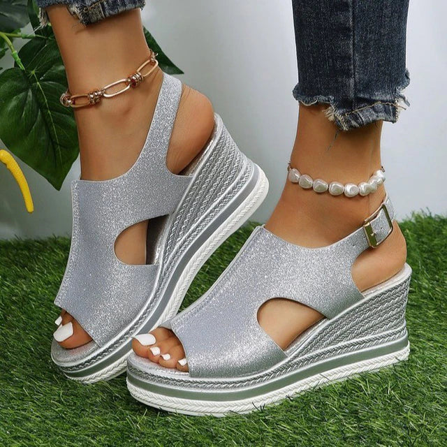 Anna-Caroline | Entspannte Keilsandalen