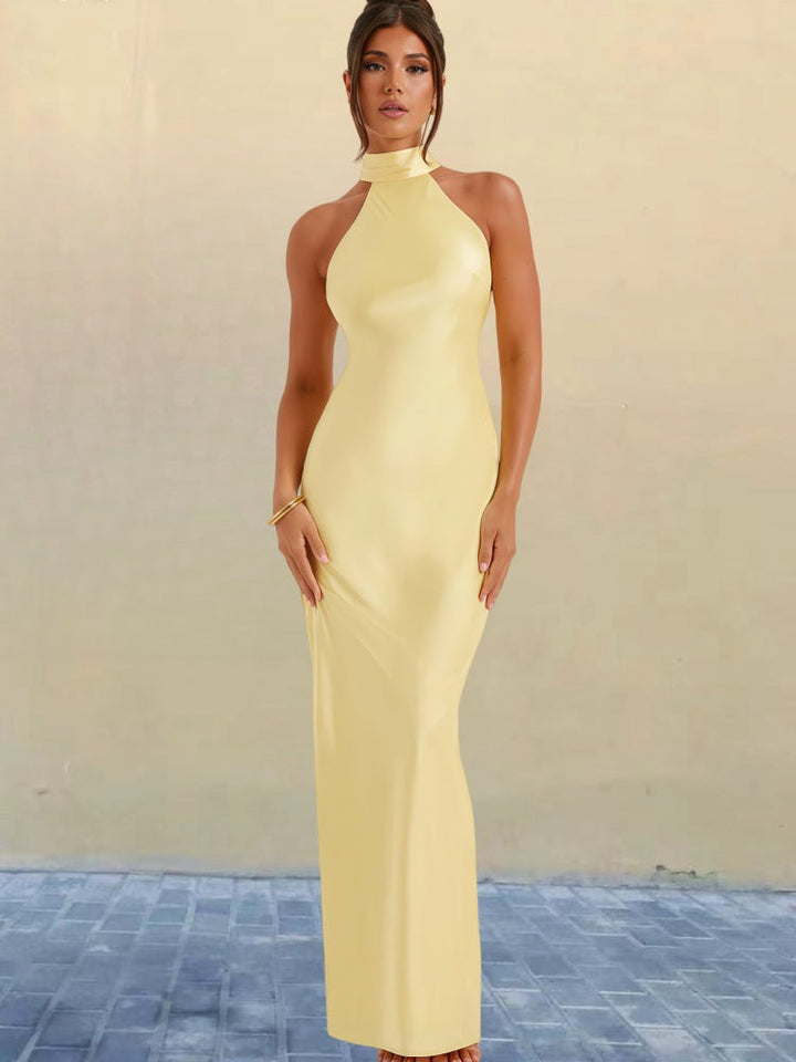 ZEYNEP | Elegantes Satin Maxikleid mit Halter-Ausschnitt