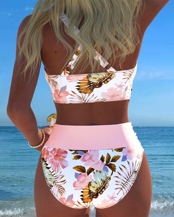 Marie | Bikini mit kontrastierendem Blumenmuster und Schlitz