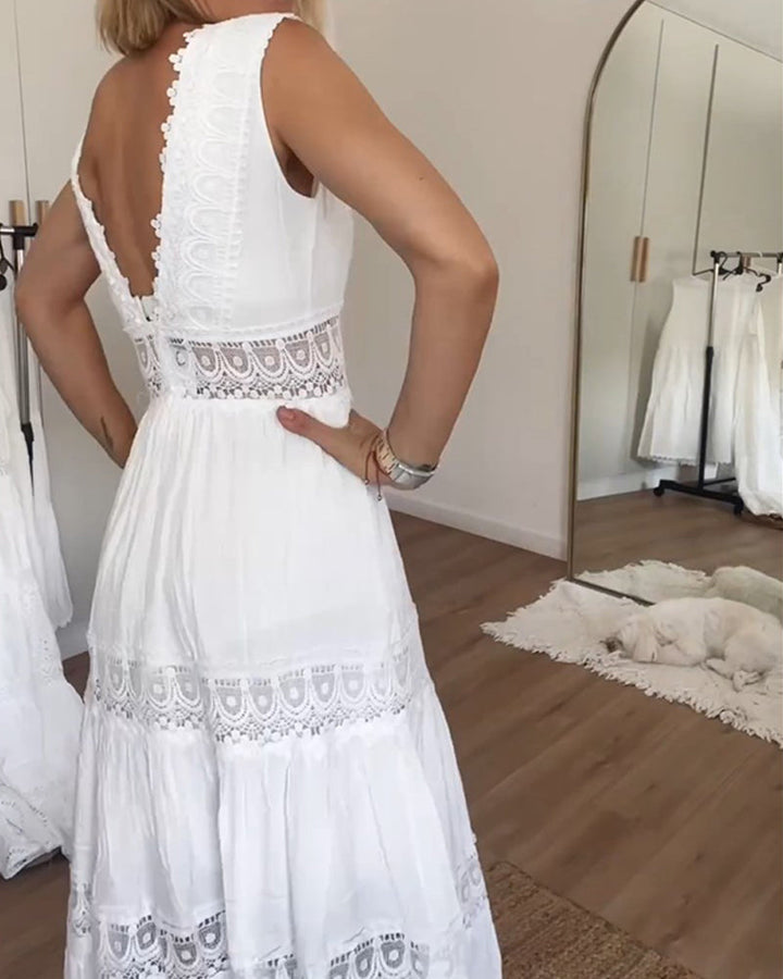 Circe - Spitzen-Camisolekleid mit V-Ausschnitt