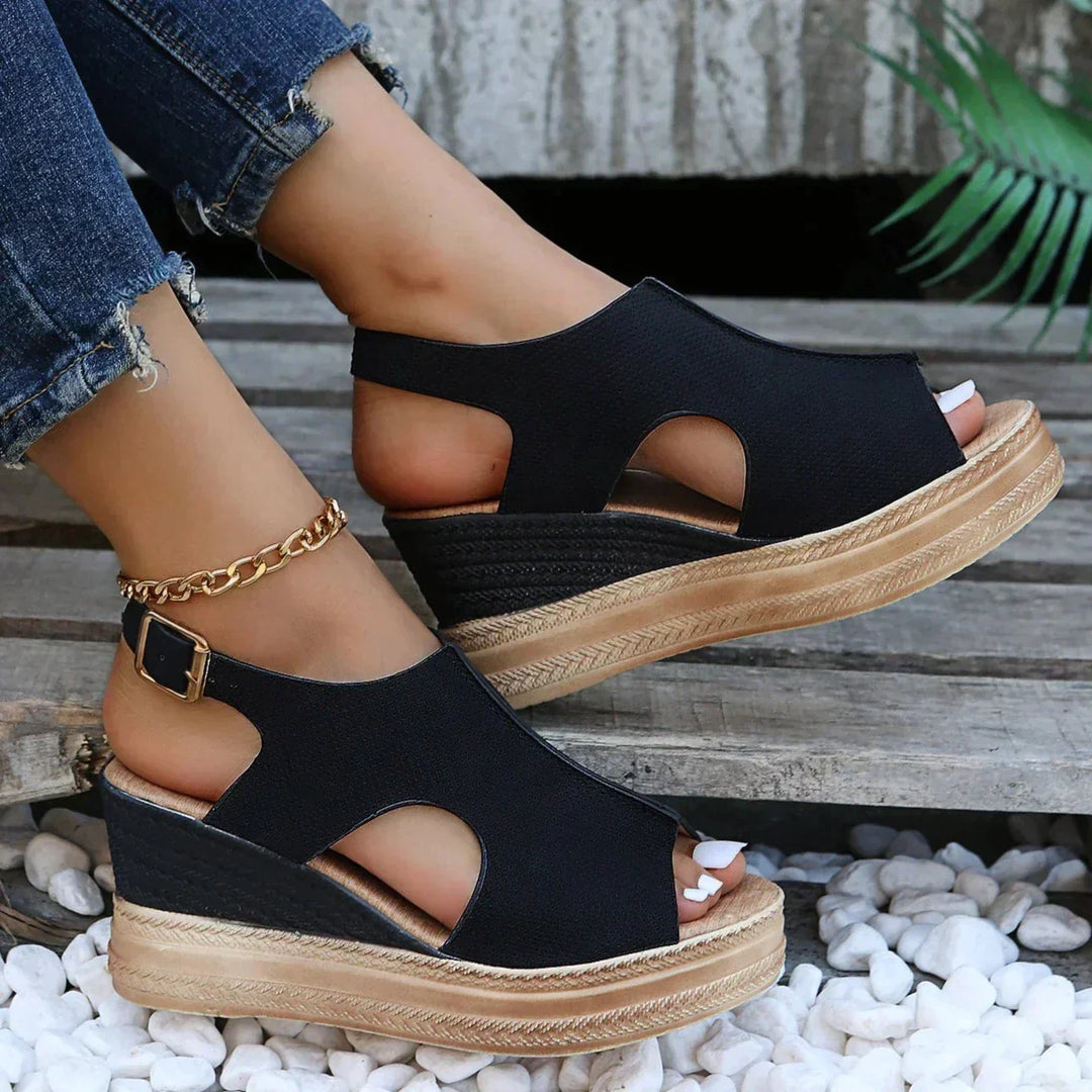 Anna-Caroline | Entspannte Keilsandalen