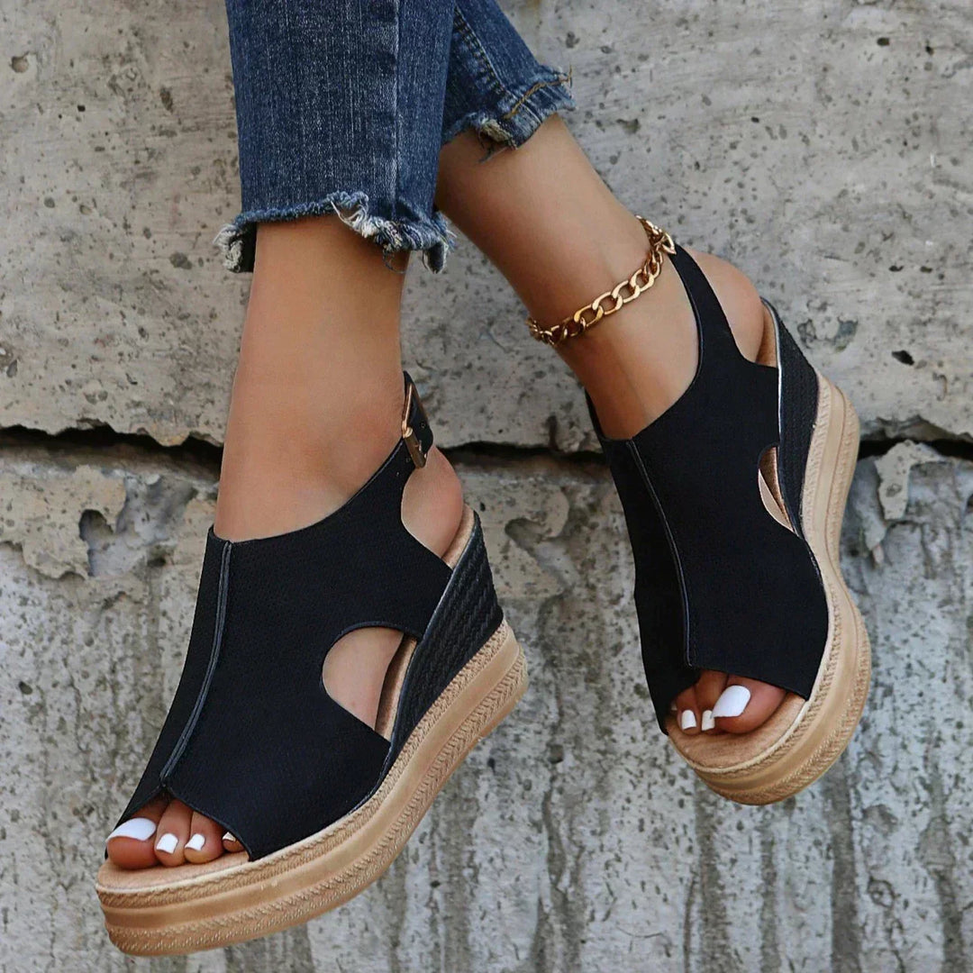 Anna-Caroline | Entspannte Keilsandalen