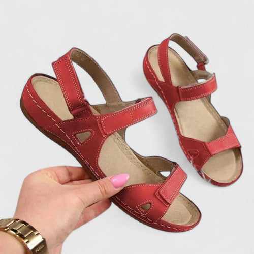 Avrie - Bequeme Flache Sandalen