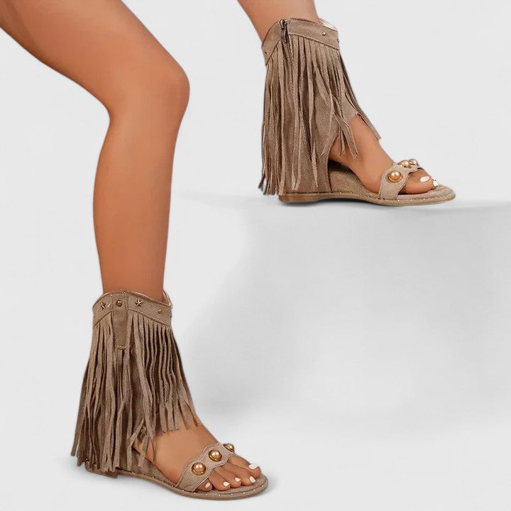 Eira - Chic Fransen Sandalen