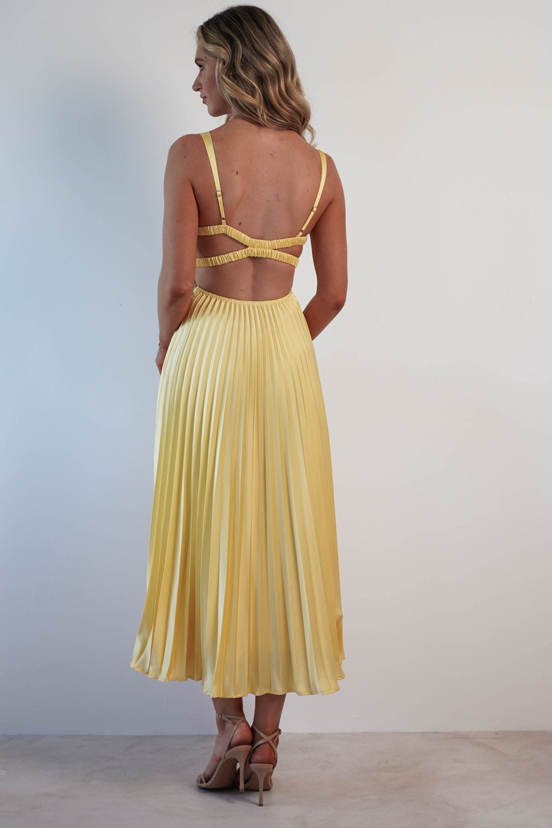 MALKA | Plissee Maxikleid mit Zartem Fall für Hochzeitsgäste