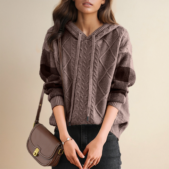Emily | Kapuzenpullover aus Zopfstrick