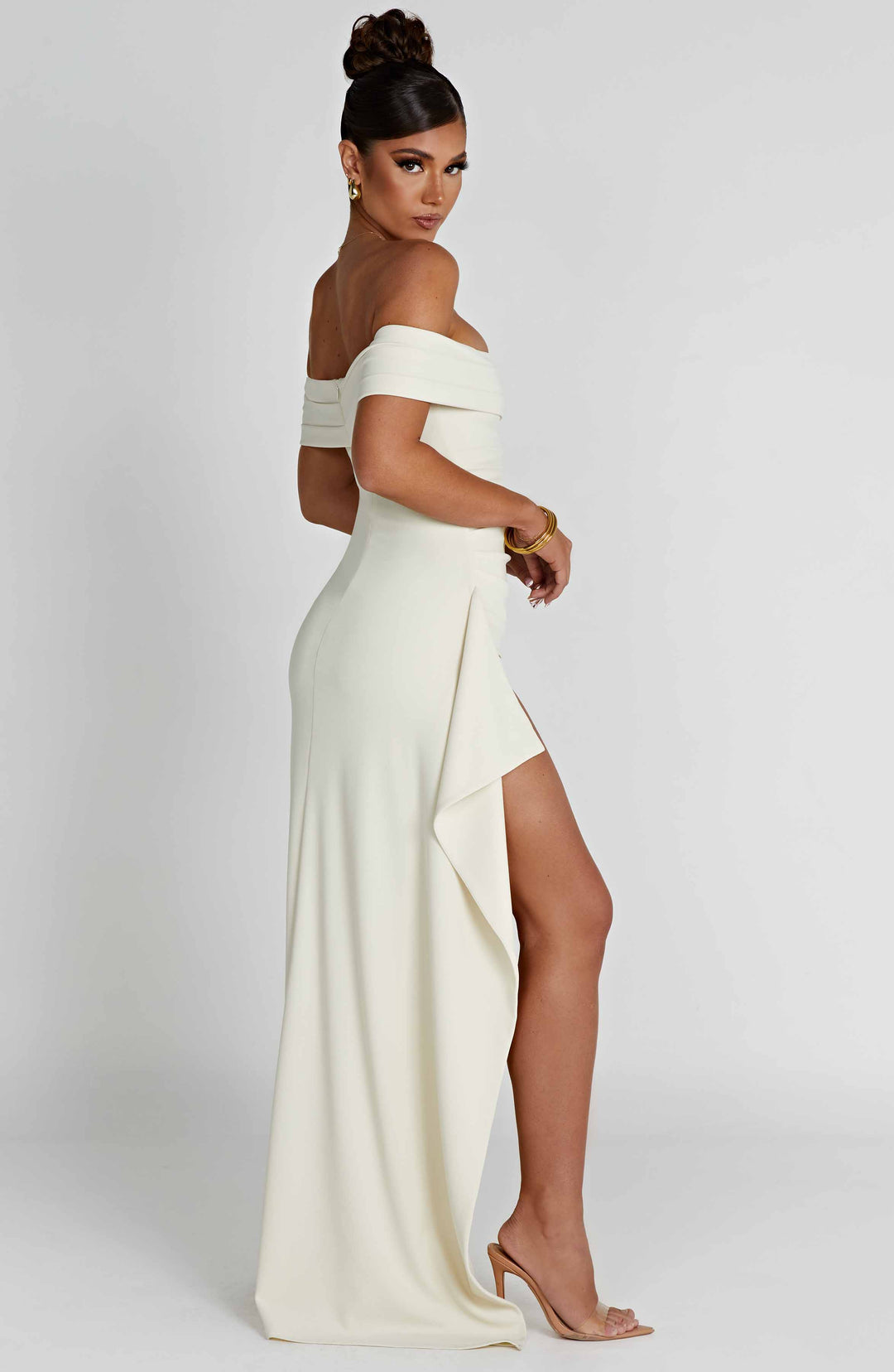KIM | Off-Shoulder Satin Maxikleid für Hochzeitsgäste