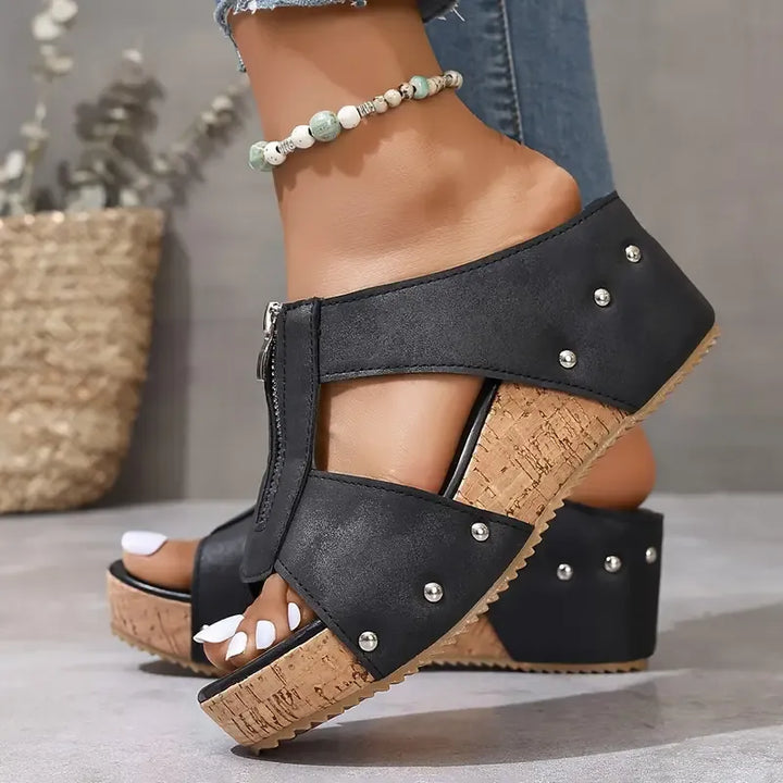 Anna-Dorothea | Trendige Keilsandalen